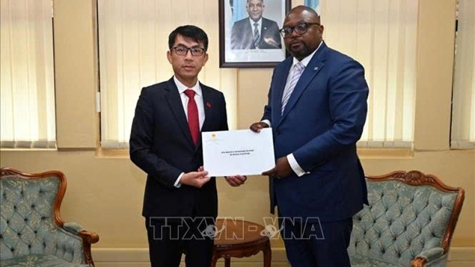 Botswana wishes to enhance economic cooperation with Vietnam